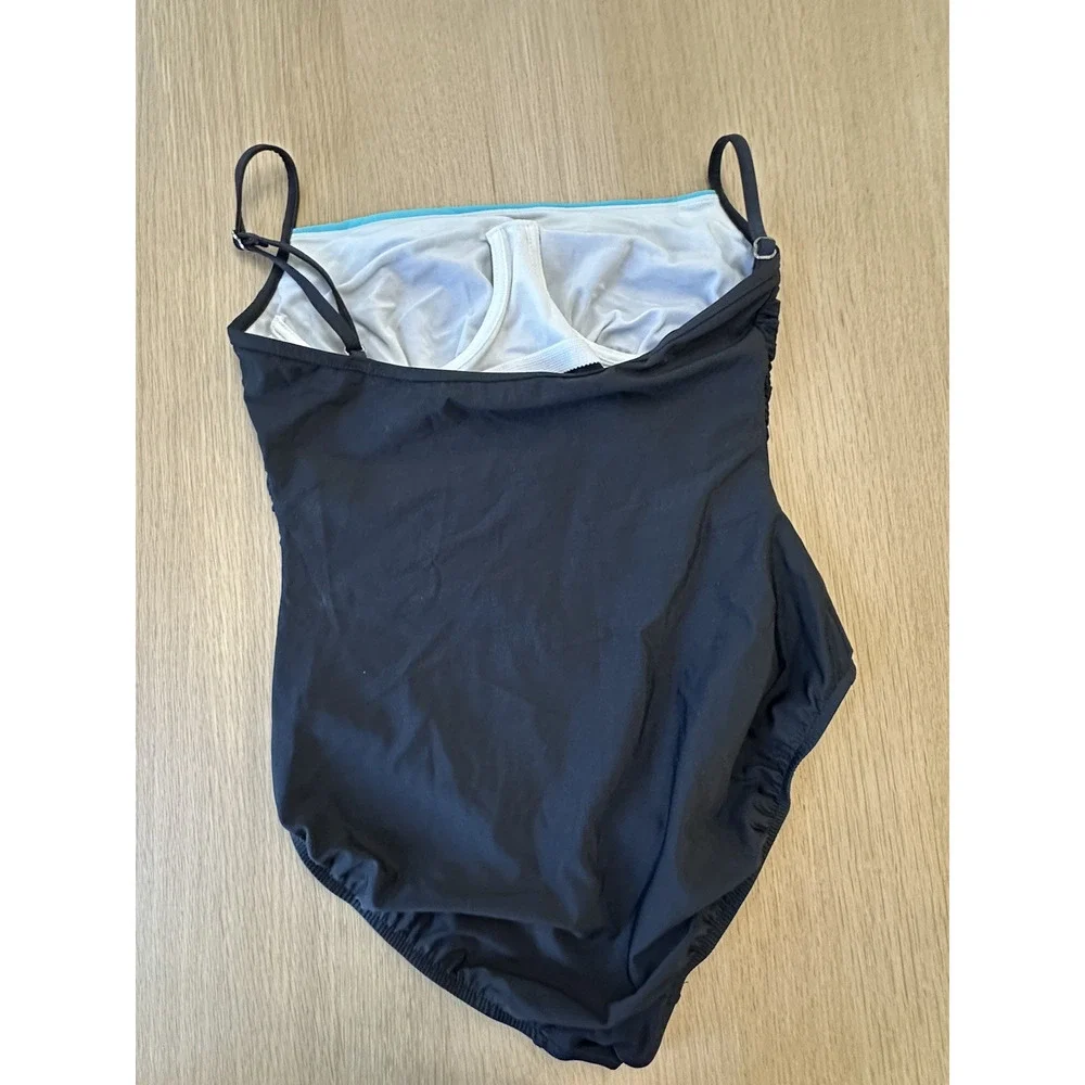Miraclesuit Women's One Piece Slimming Built In Bra Swimsuit Size 14 2555